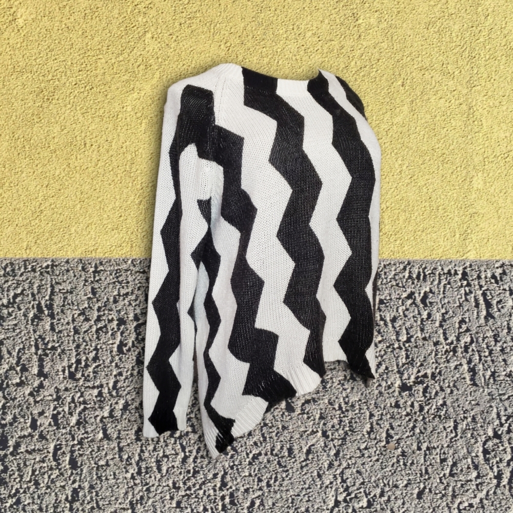 Divided H&M Zig Zag Sweater